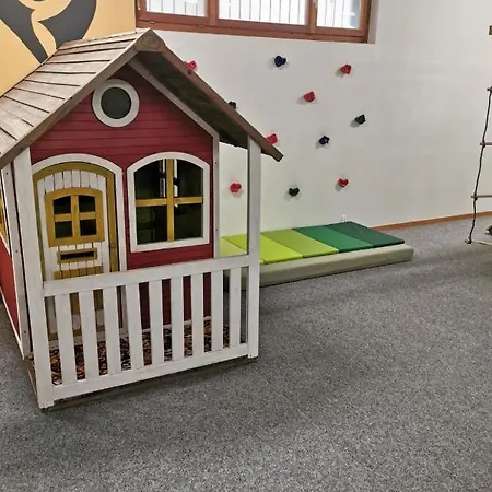 Ferienhaus Adonis Lägenhet *