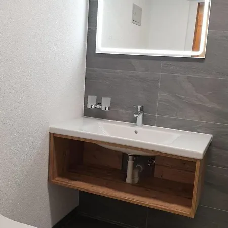 Lägenhet Ferienhaus Adonis *